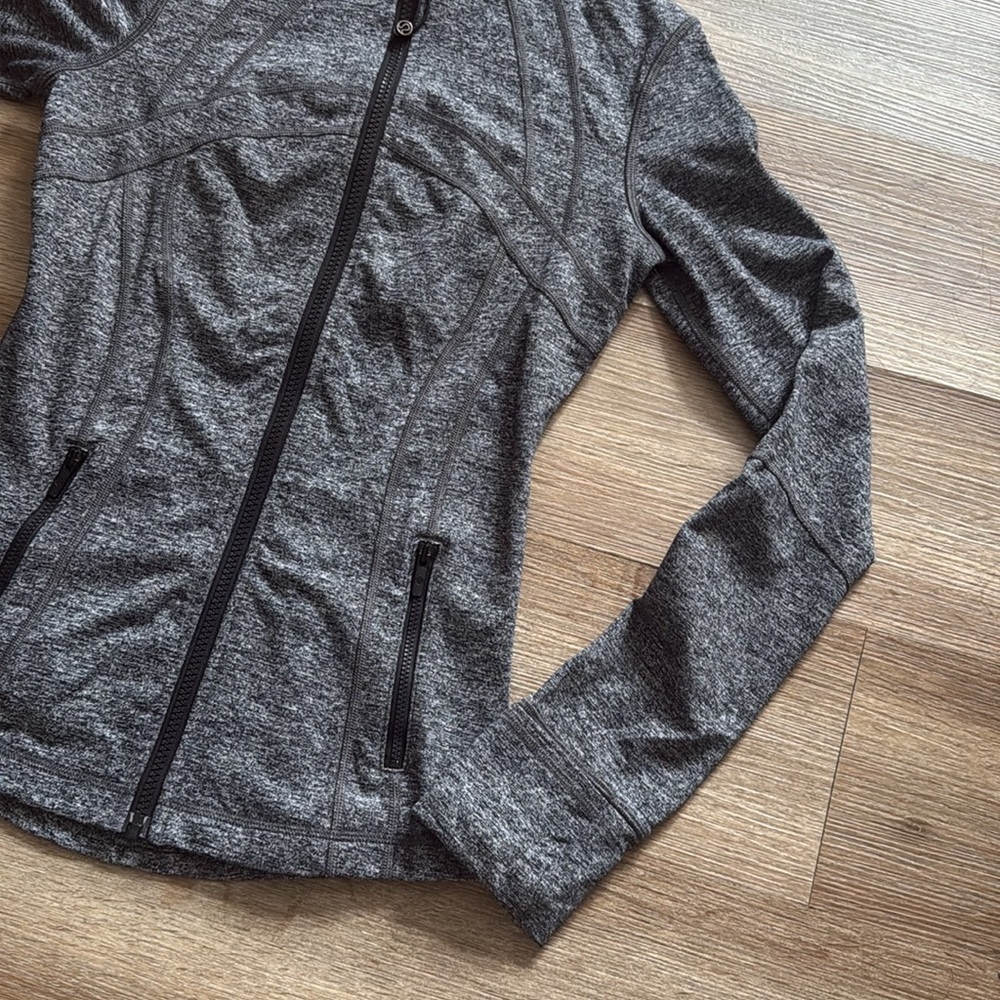 Lululemon Define Jacket - Picture 2 of 6